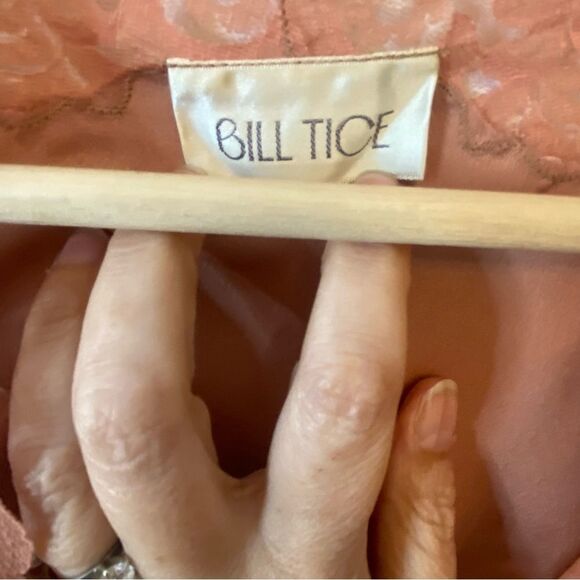 Vintage Bill Tice kimono style top.  Apricot. Size Medium.  Absolutely GORGEOUS. - Picture 6 of 7